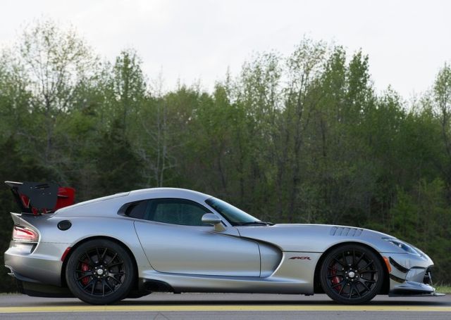 2016 DODGE VIPER ACR