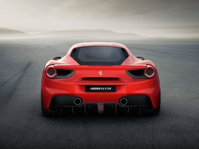 2016_FERRARI_488_GTB_pic-7