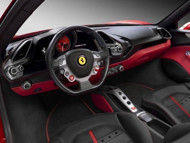 2016_FERRARI_488_GTB_pic-9