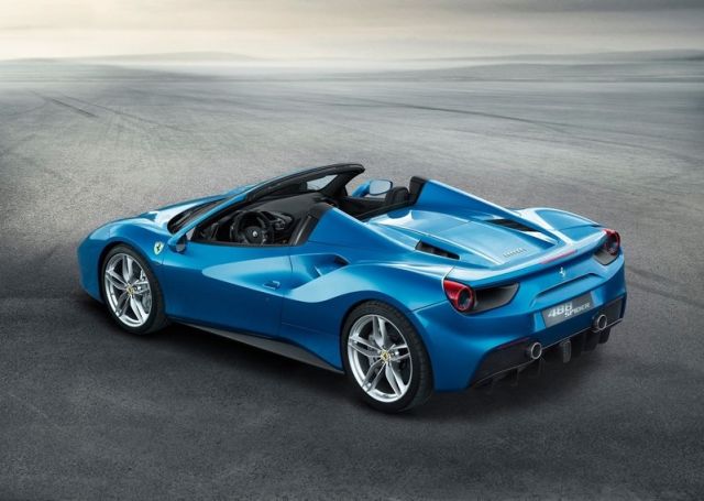 2016 FERRARI 488 SPIDER