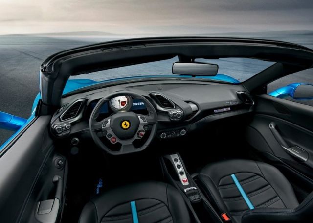 2016_FERRARI_488_SPIDER_pic-7
