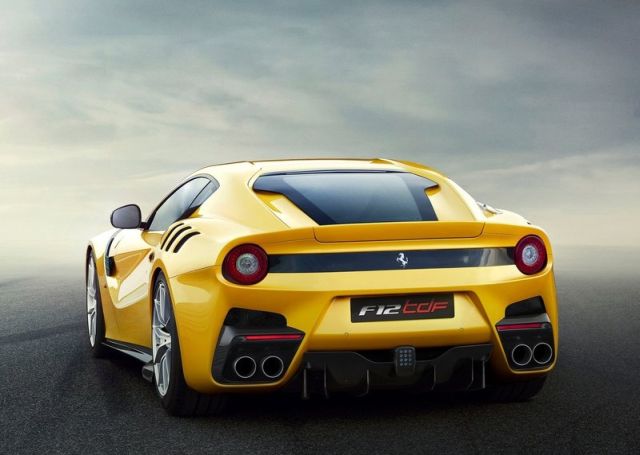 2016_FERRARI_F12_TDF_pic-2