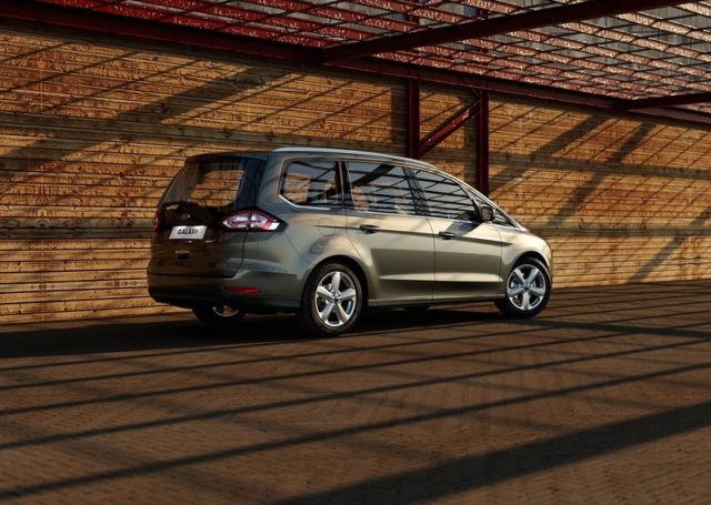 2016_FORD_GALAXY_pic-6