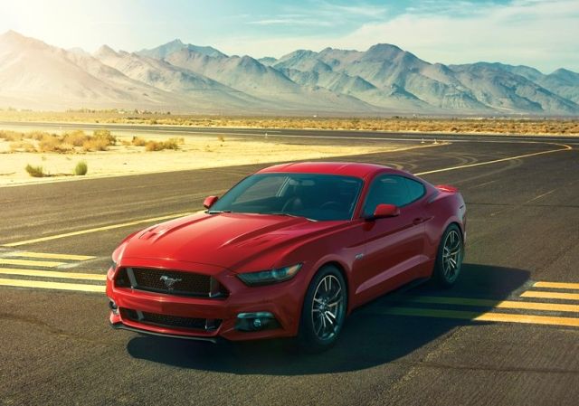2016_FORD_MUSTANG_GT_front_pic_2