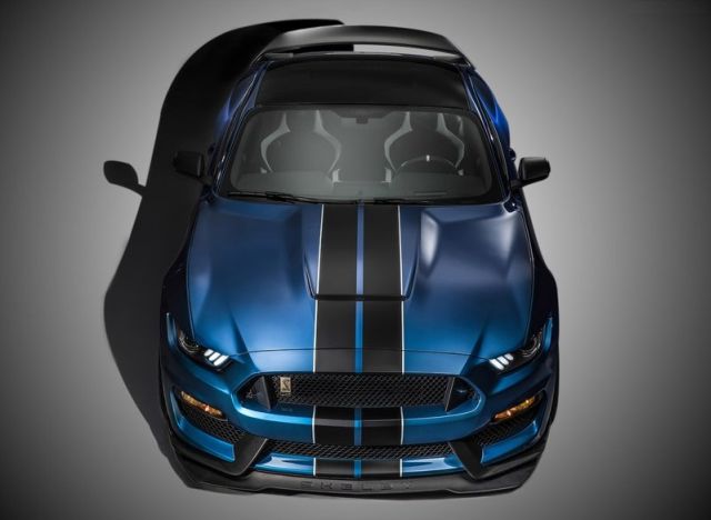 2016_FORD_MUSTANG_SHELBY-GT350R_pic-4