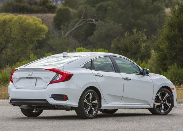 2016_HONDA_CIVIC_pic-3