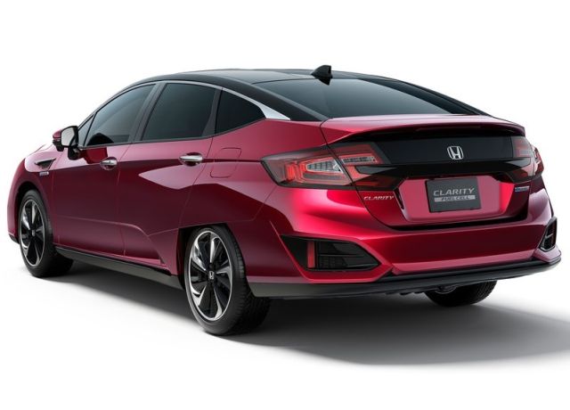 2016_HONDA_CLARITY_FUEL_CELL_pic-3