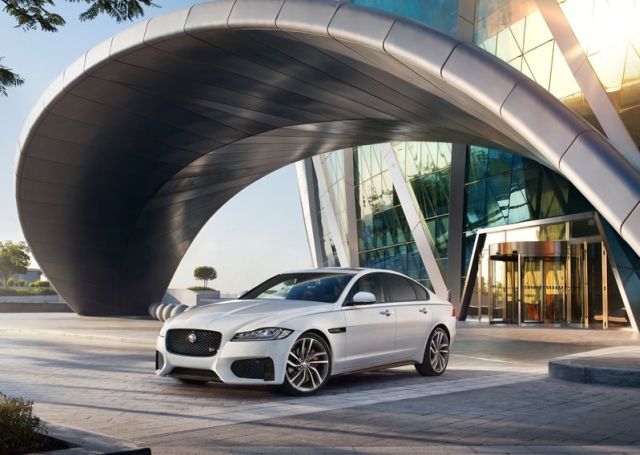 2016_JAGUAR_XF_pic-2