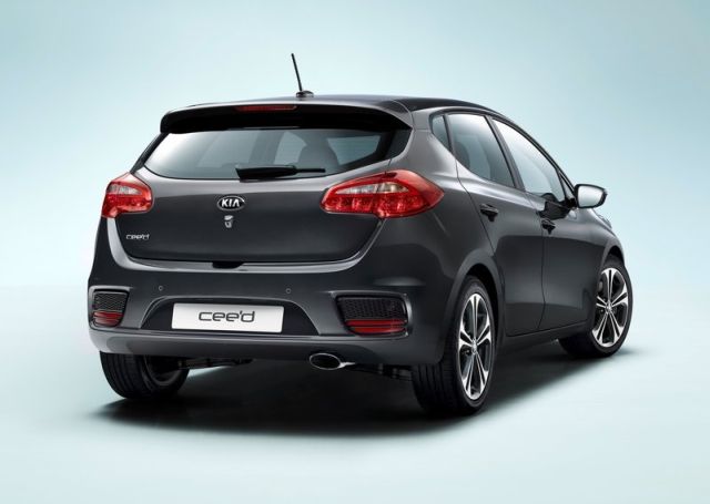 2016_KIA_CEED_pic-2