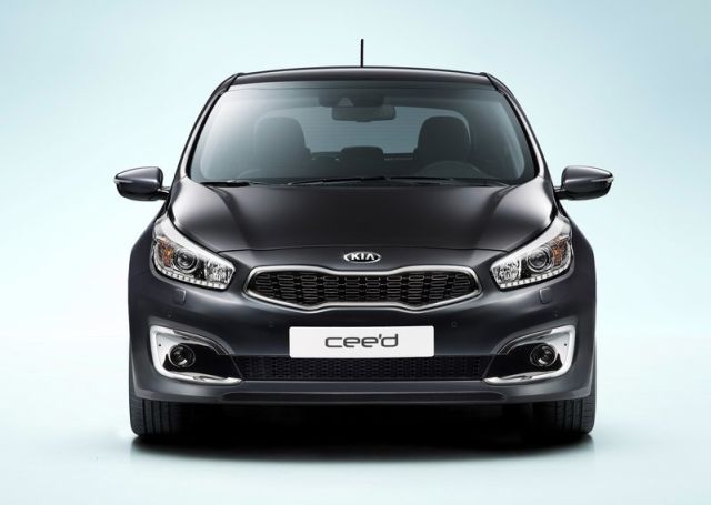 2016_KIA_CEED_pic-4