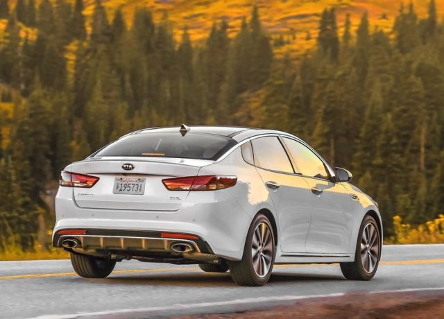 2016_KIA_OPTIMA_pic-2