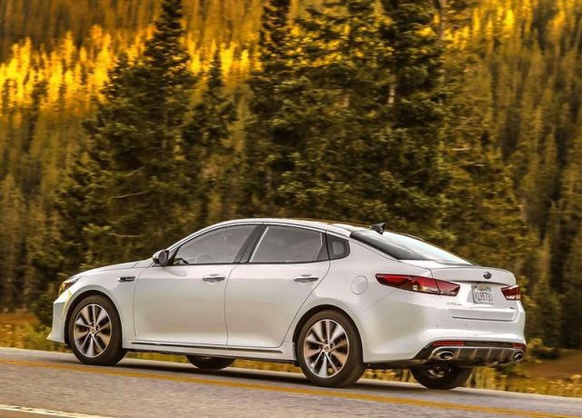 2016_KIA_OPTIMA_pic-5