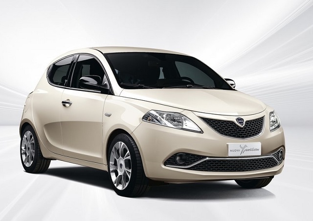 2016 LANCIA YPSILON