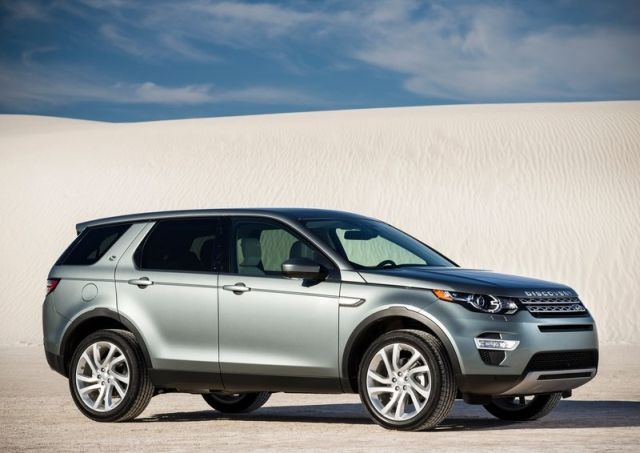 2016_LAND_ROVER_Discovery_Sport_pic-8