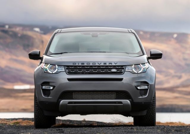 2016_LAND_ROVER_Discovery_Sport_pic-9