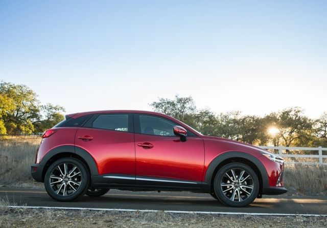 2016_MAZDA_CX-3_pic-4