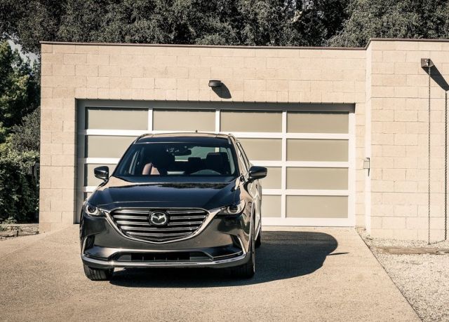 2016_MAZDA_CX-9_pic-3