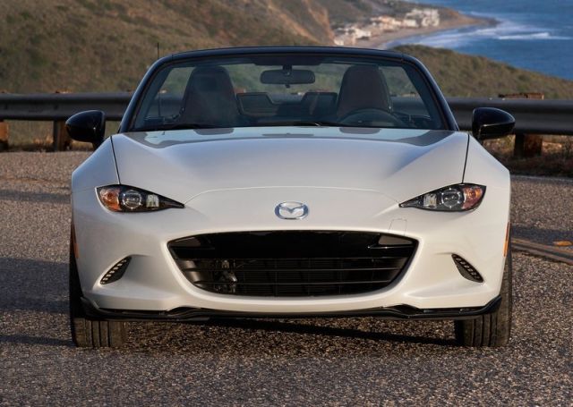 2016 MAZDA MX-5 CLUB