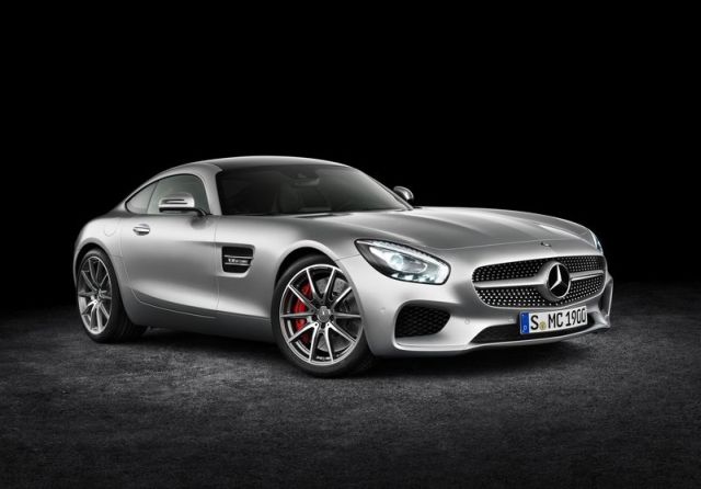 2016_MERCEDES_AMG_GT_pic-4