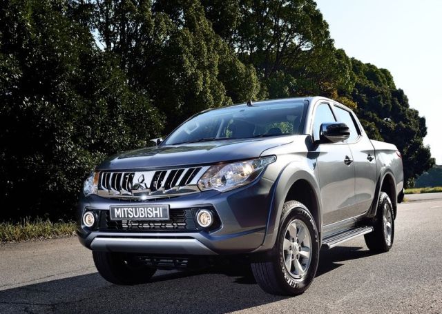 2016 MITSUBISHI L200