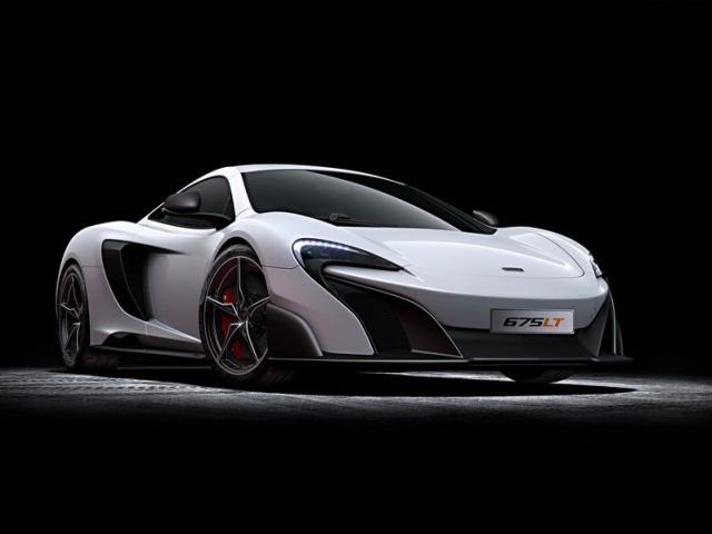 2016_McLaren_675LT_pic-1