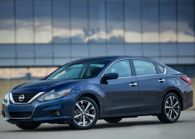 2016 NISSAN ALTIMA SR