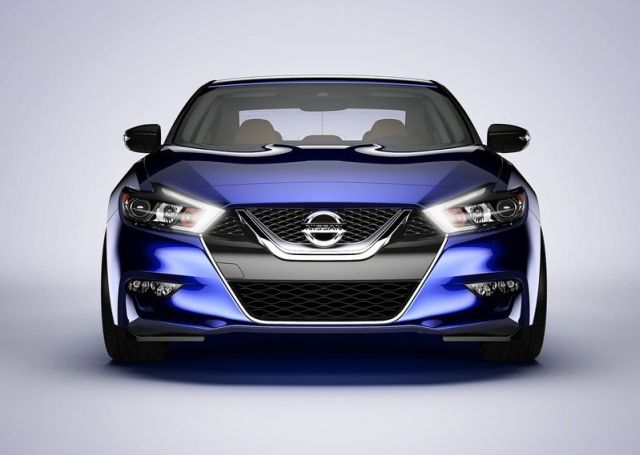 2016_NISSAN_MAXIMA_pic-3