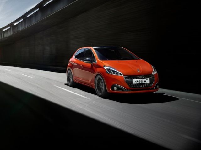 2016 PEUGEOT 208