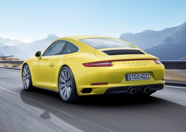 2016_PORSCHE_911_CARRERA-4_pic-2