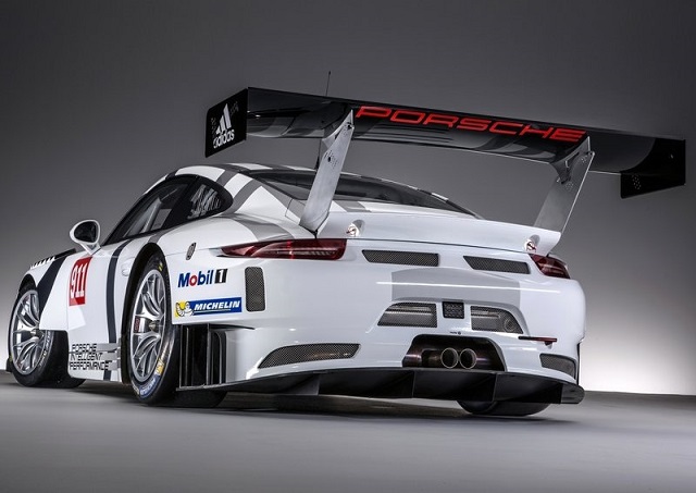 2016_PORSCHE_911_GT3_R_pic-5