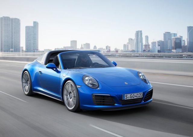 2016_PORSCHE_911_TARGA_4_pic-2