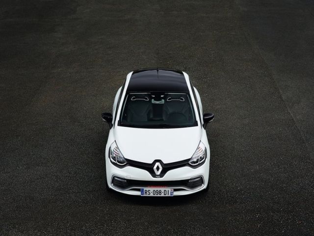 2016 RENAULT CLIO RS 220 TROPHY EDC