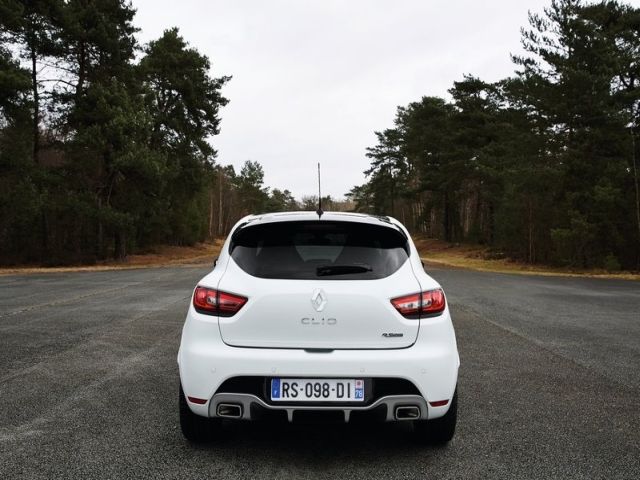 2016 RENAULT CLIO RS 220 TROPHY EDC