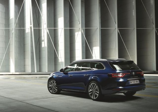 2016_RENAULT_TALISMAN_ESTATE_pic-6