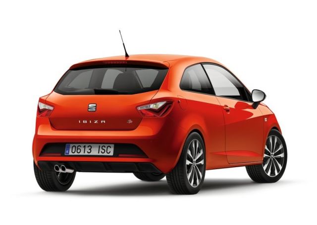 2016_SEAT_IBIZA_SC_pic-2