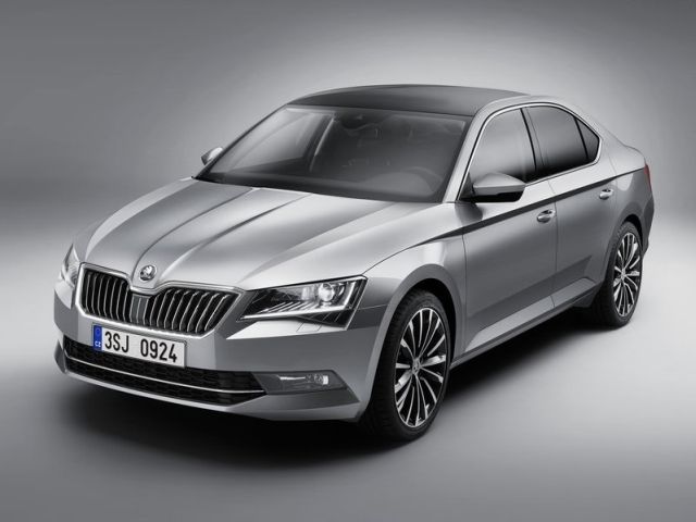 2016_SKODA_SUBERB_pic-1