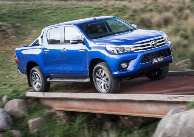 2016 TOYOTA HILUX