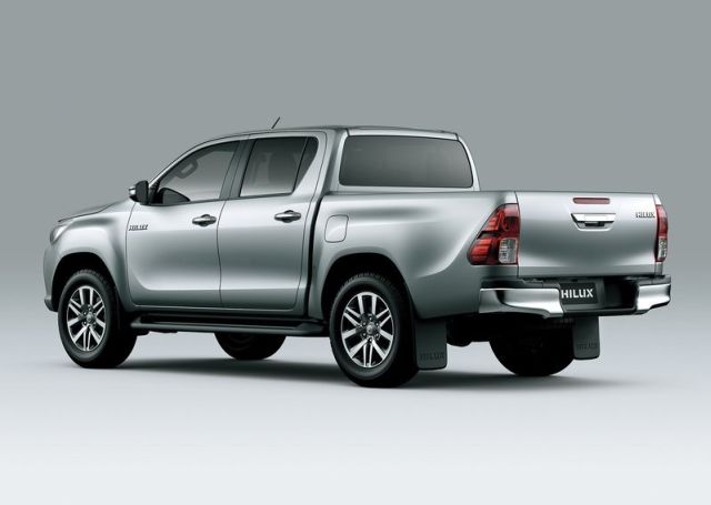 2016 TOYOTA HILUX