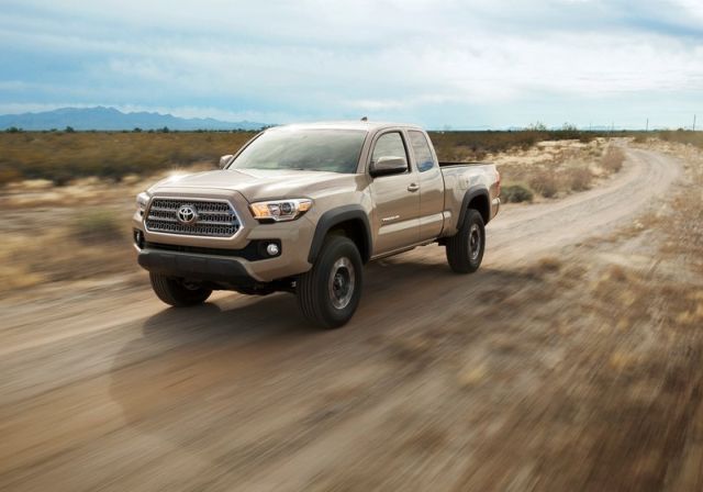 2016_TOYOTA_TACOMA_TRD_pic-5