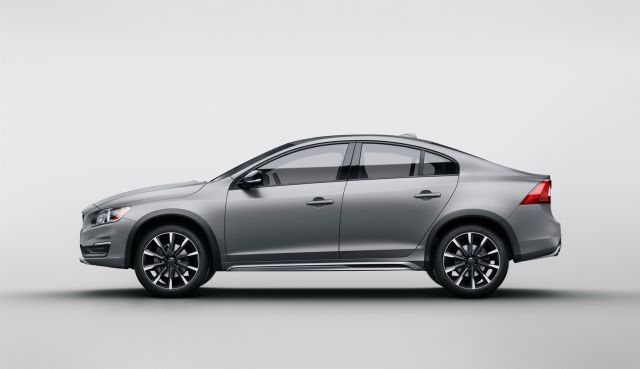 2016 VOLVO S60 CROSS COUNTRY