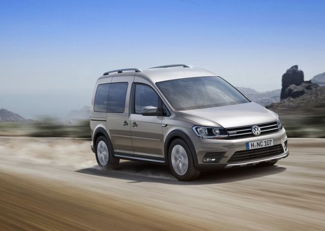 2016_VW_CADDY_ALLTRACK_pic-2