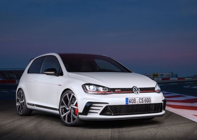 2016_VW_GOLF_GTI_CLUBSPORT_pic-4