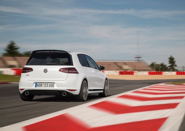 2016_VW_GOLF_GTI_CLUBSPORT_pic-7