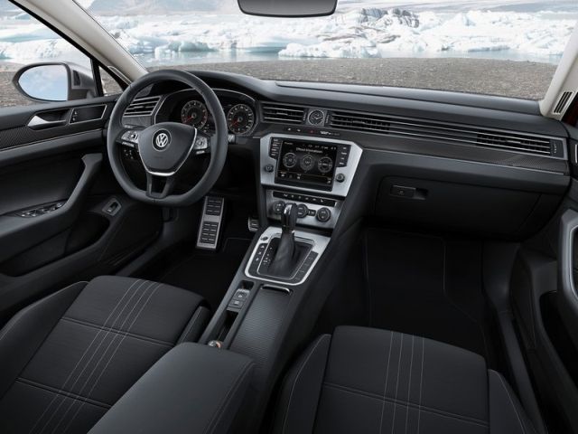 2016_vw_passat_alltrack_pic-9