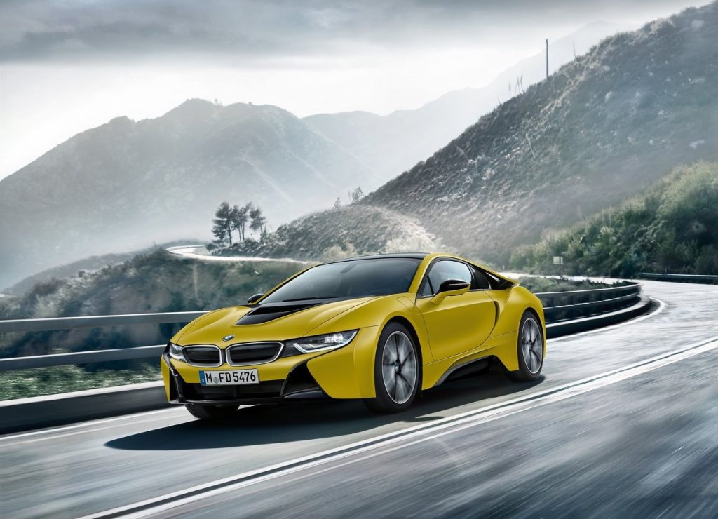 BMW i8 PROTONIC FROZEN YELLOW EDITION