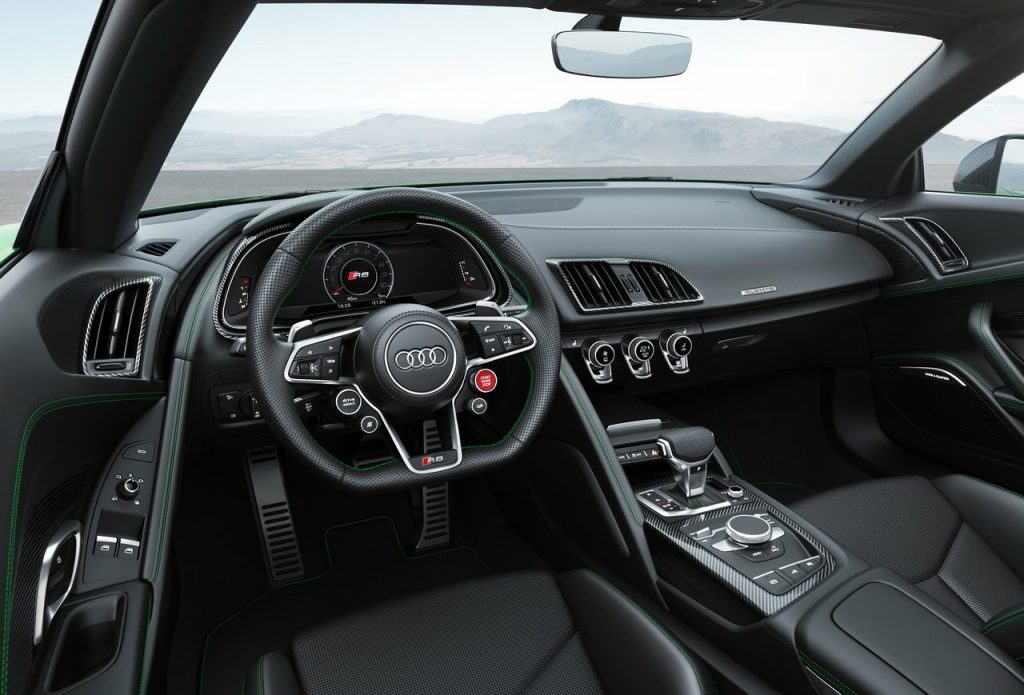 2018 AUDI R8 SPYDER V10 PLUS