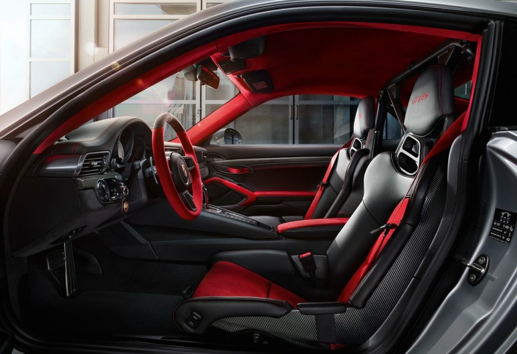 2018 PORSCHE 911 GT2 RS