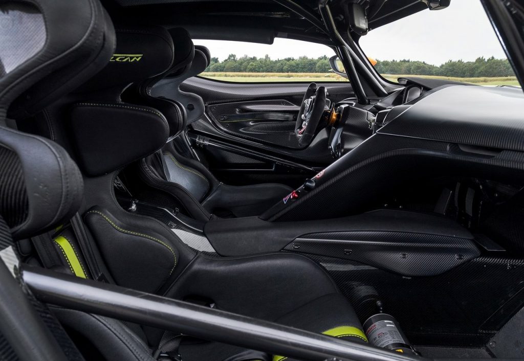 ASTON MARTIN VULCAN AMR PRO