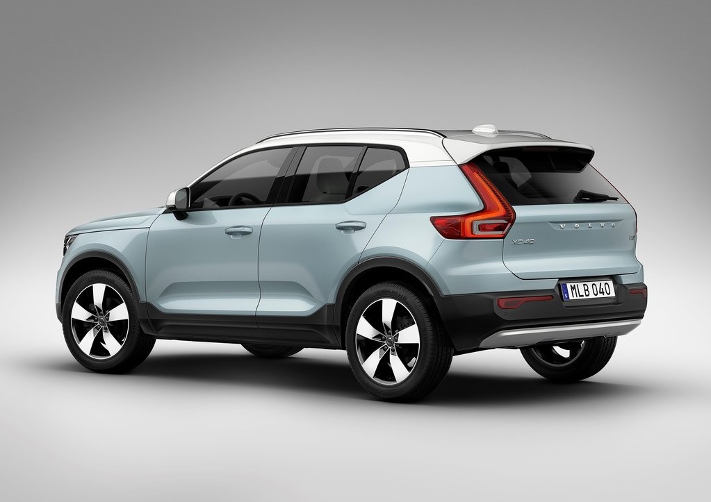 VOLVO XC40-2018