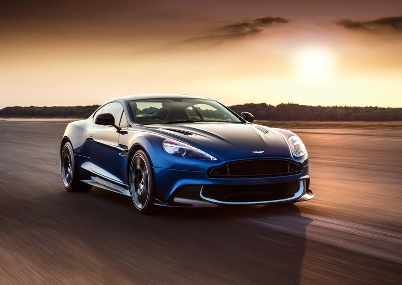 2017_aston_martin_vanquish_s_pic-4